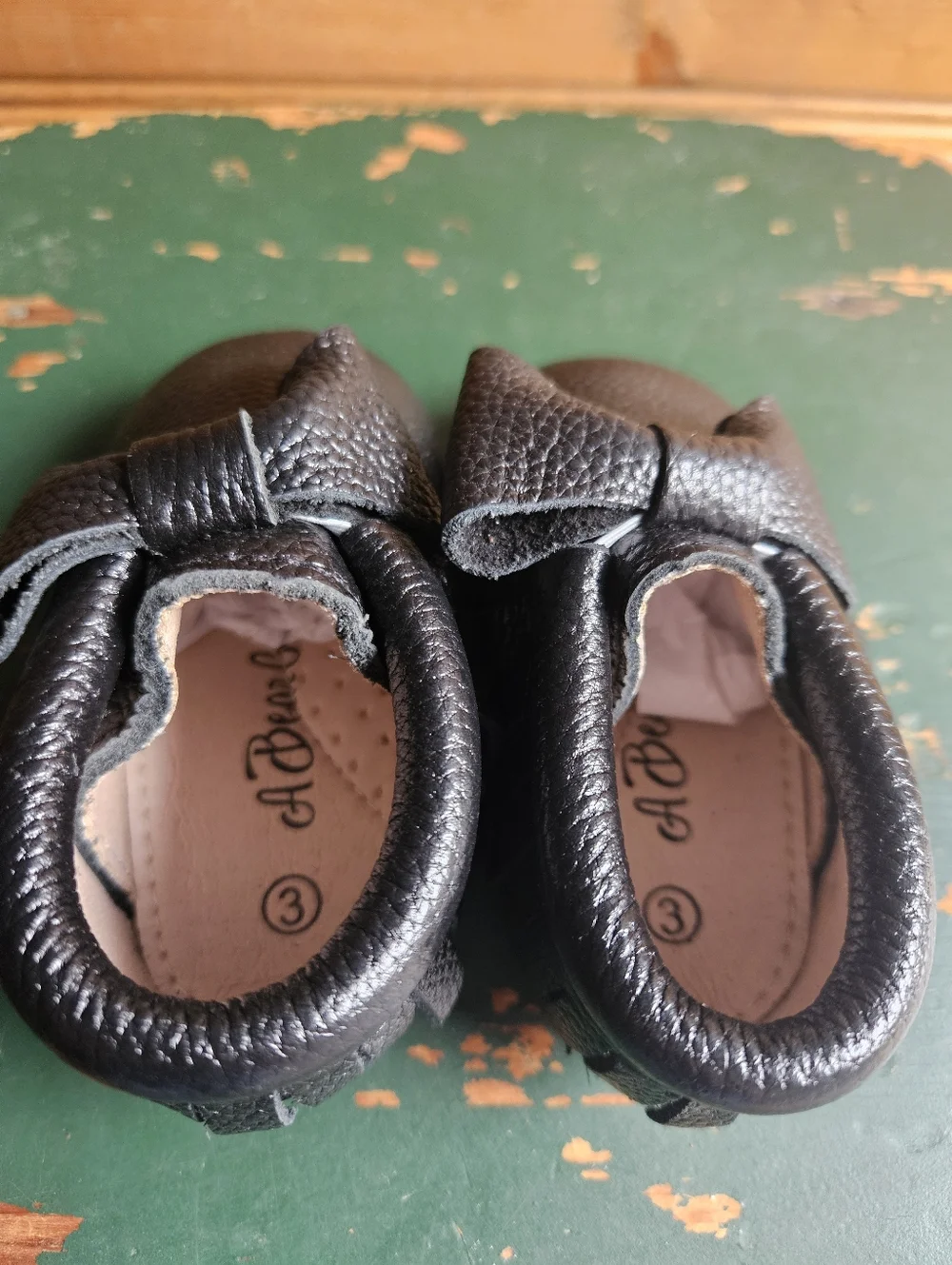 NEW- A BEAR CO. Kids Black Leather Moccasin Baby Shoes - Brand Unknown